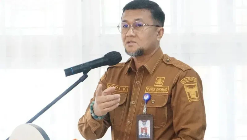 Kepala Disdikbud Padang Yopi Krislova. (Foto: Diskominfo Padang)