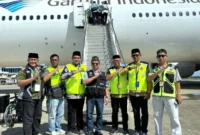 Jemaah haji Kloter 08 Embarkasi Padang berangkat menuju Madinah lebih awal dari jadwal melalui BIM, Sabtu (2/5/2026). (Foto: Kemenhaj Sumbar)