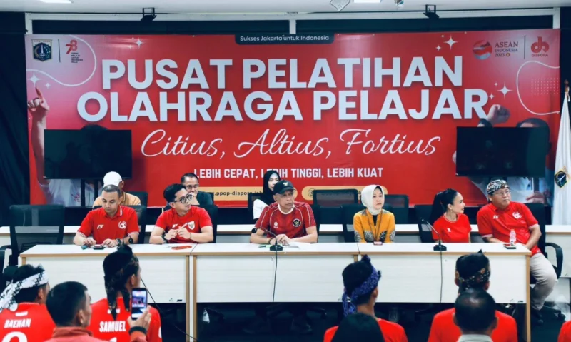 Wakil Menteri Sosial Agus Jabo Priyono menghadiri pelepasan Kontingen Nasional Indonesia Garuda Baru Street Soccer di Gedung PPOP Ragunan, Jakarta Selatan, Sabtu (3/5/2026). (Foto: Kemensos)