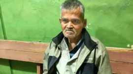 Seorang lansia ditemukan telantar tanpa identitas dan diserahkan ke Dinsos Padang, Selasa (26/5/2026). (Foto: Humas Satpol PP Padang)
