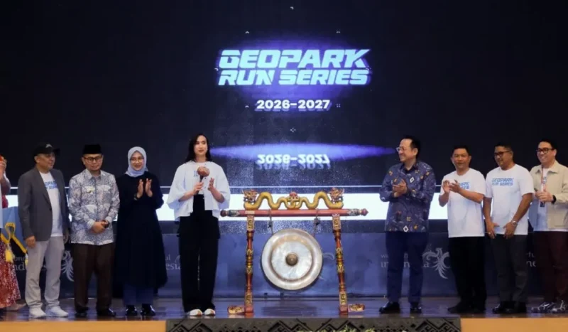 Menteri Pariwisata Widiyanti Putri Wardhana dalam Launching Geopark Run Series 2026–2027 di Jakarta, Jumat (22/5/2026). (Foto: Kemenpar)