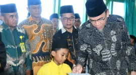 Wakil Wali Kota Padang, Maigus Nasir memonitoring pelaksanaan UAM dan TPQ di Kota Padang, Minggu (10/5/2026). (Foto: Prokopim Padang)
