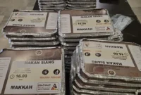 Sejumlah jemaah haji asal Embarkasi Jakarta-Banten Kloter 13 (JKB-13) memuji layanan konsumsi haji disediakan pemerintah di Makkah. (Foto: Kemenhaj)