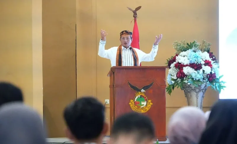 Menag Nasaruddin Umar menghadiri Halal Bihalal dan Silaturahmi Masyarakat Buton se-Jabodetabek di Gedung Graha Garda Dirgantara, Jakarta, Jumat (9/5/2026). (Foto: Kemenag)