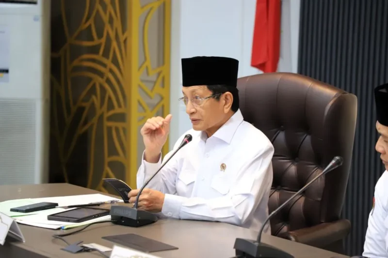 Menteri Agama Nasaruddin Umar memimpin Rapat Koordinasi Kebijakan Strategis bersama Wakil Menteri Agama Romo Syafi’i. (Foto: Isykariman Ismail/Kemenag)
