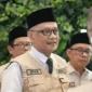 Menhaj Moch. Irfan Yusuf melepas keberangkatan Musrif Diny di Terminal 3 Bandara Internasional Soekarno-Hatta, Selasa (12/5/2026). (Foto: Kemenhaj)