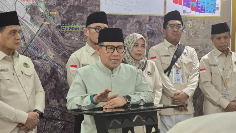 Menteri Koordinator Pemberdayaan Masyarakat sekaligus bagian dari misi Amirul Hajj 2026, Muhaimin Iskandar, usai memimpin rapat koordinasi di Makkah, Arab Saudi, Rabu (20/5/2026). (Foto: Kemenhaj)