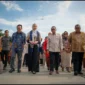 Bupati Tanah Datar Eka Putra mendampingi Menpar RI Widiyanti Putri Wardhana saat meninjau Istano Basa Pagaruyung, Kamis (30/4/2026). (Foto: Prokopim Tanah Datar)
