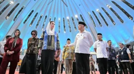 Menteri Pariwisata RI, Widiyanti Putri Wardhana saat mengunjungi Masjid Raya Syekh Ahmad Khatib Al-Minangkabawi pada 29 April 2026. (Foto: ADPSB)