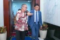 Menteri Perindustrian Agus Gumiwang Kartasasmita dan Menteri Keuangan Purbaya Yudhi Sadewa di Jakarta, Selasa (5/5). (Foto: Kementerian)