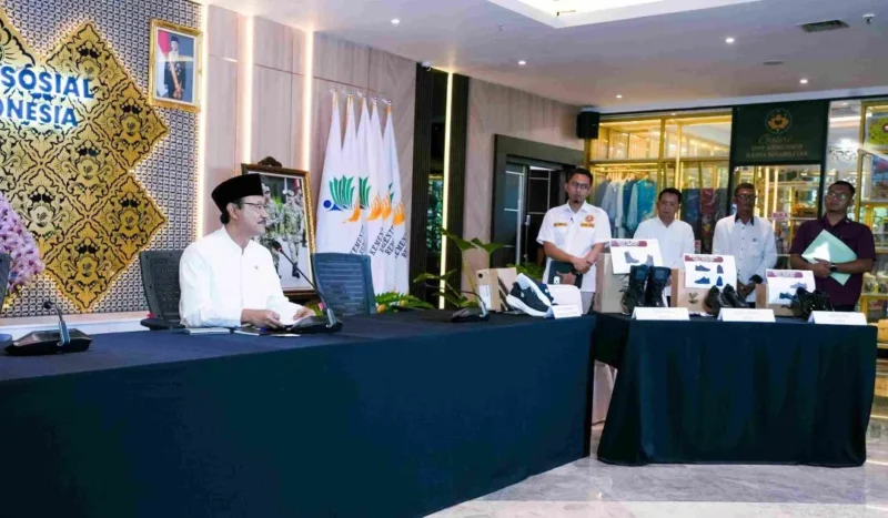 Mensos Saifullah Yusuf (Gus Ipul) saat konferensi pers di Kantor Kementerian Sosial, Rabu (13/5/2026). (Foto: Kemensos)