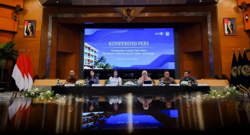 Menteri Pariwisata Widiyanti Putri Wardhana saat konferensi pers di Gedung Sapta Pesona, Jakarta, Selasa (26/5/2026). (Foto: Kemenpar)