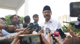 Menteri Sosial Saifullah Yusuf memberikan keterangan pers di Jakarta. (Foto: Kemensos)
