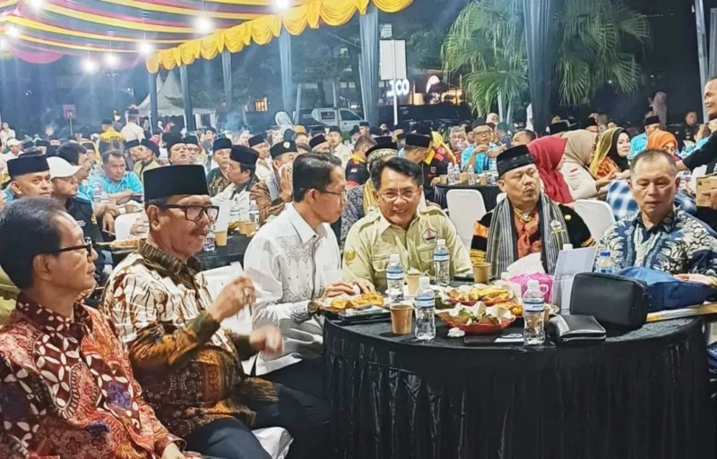 Bupati Padang Pariaman, John Kenedy Azis (JKA) menghadiri pelantikan DPD PKDP Kota Batam, Sabtu (2/5/2026) di Batam. (Foto: Diskominfo Padang Pariaman)
