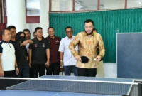 Wali Kota Padang, Fadly Amran menghadiri pelantikan Pengcab PTMSI Padang masa bakti 2025-2029 di Aula Kantor Dinas PMD Sumbar, Minggu (3/5/2026). (Foto: Prokopim Padang