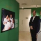 Menag Nasaruddin Umar meninjau pameran foto “Labbayk: Here I Am”. (Foto: Rahadian Bagaskara/Kemenag)