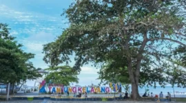 Pantai Tanjung Kelayang, Pulau Belitung. (Foto: Kemenpar)