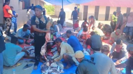Pelaksanaan pemotongan hewan kurban di Huntara Padang, Rabu (27/6/2026). (Foto: BPBD Padang)