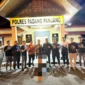 Polres Padang Panjang mengamankan pelaku pungli rombongan mahasiswa di Lembah Anai. (Foto: Polda Sumbar)