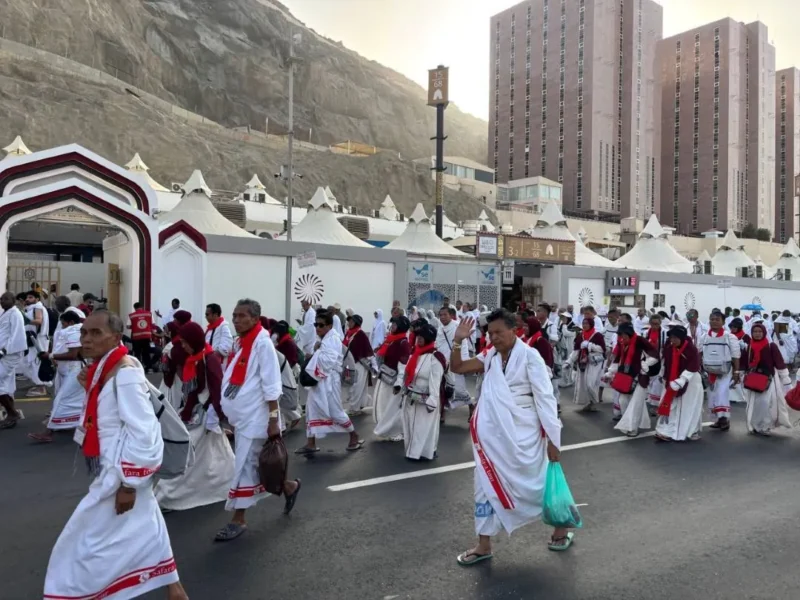 Pergerakan jemaah haji Indonesia selama puncak ibadah di Armuzna berlangsung lebih tertib dan terarah dibanding tahun sebelumnya. (Foto: Kemenhaj)