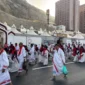 Pergerakan jemaah haji Indonesia selama puncak ibadah di Armuzna berlangsung lebih tertib dan terarah dibanding tahun sebelumnya. (Foto: Kemenhaj)