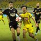 Pemain Semen Padang FC saat berduel dengan pemain Dewa United pada lanjutan BRI Super League 2025/2026 di Banten International Stadium, Serang, Minggu (3/5/2026). (Foto: IG Semen Padang FC)
