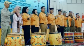 
Bupati Solsel Khairunas membuka O2SN dan FLS3N jenjang SD/MI dan SMP/MTs tahun 2026 di Aula Sarantau Sasurambi, Selasa (19/5/2026). (Foto: Humas Pemkab Solsel)
