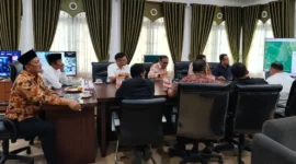 Wakil Bupati Pasbar, M. Ihpan melakukan kunjungan kerja ke Kabupaten Mandailing Natal pada Jumat (8/5). (Foto: Diskominfo Pasbar)