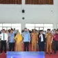 Pemko Padang membekali 60 calon penerima beasiswa kuliah ke Provinsi Guangdong, China di Gedung Bagindo Aziz Chan Balai Aie Pacah, Senin (25/5/2026). (Foto: Pemko Padang)