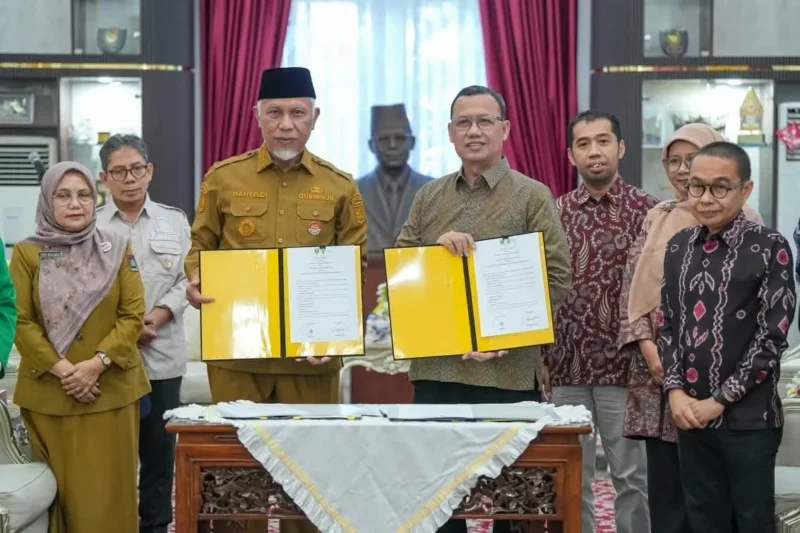 Penandatanganan nota kesepahaman pemberdayaan ekonomi berkelanjutan di Istana Gubernuran, Selasa (5/5/2026). (Foto: ADPSB)