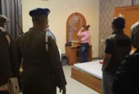 Petugas Satpol PP Padang menggelar patroli pengawasan dan penertiban di sejumlah titik Kota Padang, Minggu dini hari (17/5/2026). (Foto: Humas Satpol PP Padang)