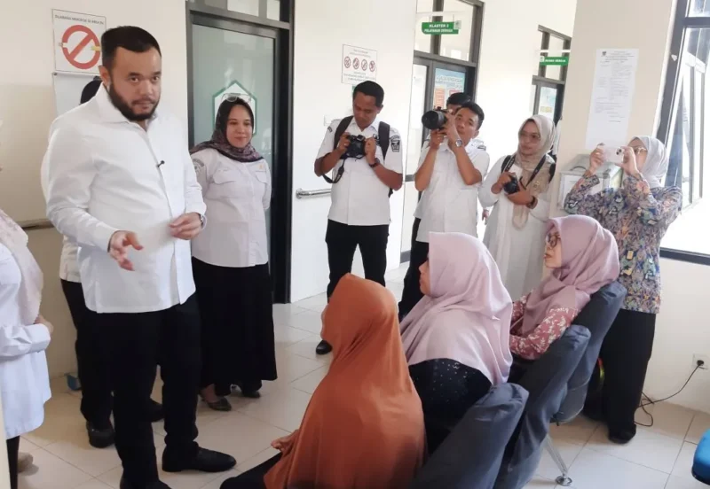 Wali Kota Padang, Fadly Amran, meninjau Puskesmas Ulak Karang, Rabu (6/5/2026) siang. (Foto: Diskominfo Padang)