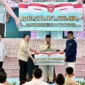 Presiden Prabowo Subianto menyaksikan langsung penyerahan hasil penyelamatan kekayaan negara Rp10,27 Triliun dari Satgas PKH di Kejaksaan Agung RI, Jakarta, Rabu (13/05/2026). (Foto: BPMI Setpres)