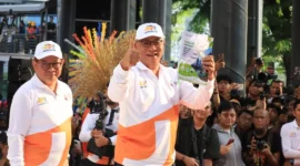 Menteri LH/Kepala BPLH, Moh. Jumhur Hidayat bersama Gubernur DKI Jakarta Pramono Anung meresmikan gerakan program “Jaga Jakarta Bersih, Pilah Sampah”. (Foto: KLH/BPLH)