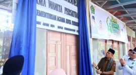 Wakil Wali Kota Elzadaswarman meresmikan RA Ikhlas Model DWP Kemenag Payakumbuh. (Foto: MC Payakumbuh)