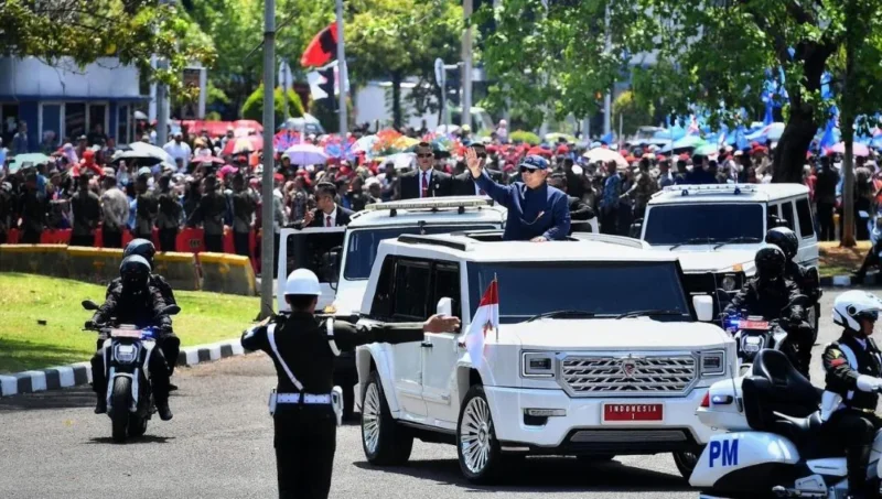 Presiden Prabowo Subianto menggunakan kendaraan taktis ringan Maung saat menghadiri KTT ke-48 ASEAN di Filipina yang berlangsung pada 7–8 Mei 2026. (Foto: BPMI/Setpres)