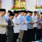 Presiden Prabowo Subianto melaksanakan salat Iduladha 1447 Hijriah di Wisma Indonesia, Paris, Prancis, Rabu (27/5/2026). (Foto: BPMI Setpres)