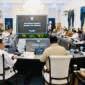 Presiden Prabowo Subianto menggelar rapat terbatas bersama menteri Kabinet Merah Putih dan Komite Stabilitas Sistem Keuangan (KSSK) di Istana Merdeka, Jakarta, Selasa (5/5/2026). (Foto: BPMI Setpres)