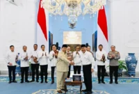 Presiden Prabowo Subianto menerima Komisi Percepatan Reformasi Polri (KPRP) di Istana Merdeka, Jakarta, Selasa (5/5/2026). (Foto: BPMI Setpres)