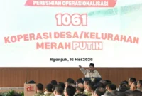 Presiden Prabowo memberikan sambutan saat peresmian operasionalisasi KDKMP di Kabupaten Nganjuk, Sabtu (16/5/2026). (Foto: BPMI Setpres)