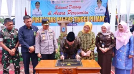 Wali Kota Payakumbuh Zulmaeta meresmikan gedung baru Puskesmas Padang Tinggi Piliang. (MC Payakumbuh)