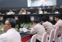 Rapat Koordinasi Pengendalian Inflasi Daerah yang digelar secara hybrid dari Kantor Pusat Kemendagri, Jakarta, Selasa (5/5/2026). (Foto: Kemendagri)