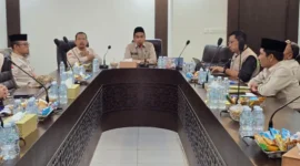 Rapat koordinasi bersama mitra penyedia layanan RTE dan jajaran PPIH Arab Saudi. (Foto: Kemenhaj)