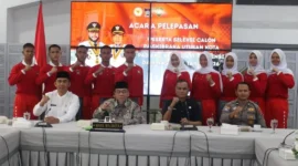 Wakil Wali Kota Padang, Maigus Nasir melepas 10 pelajar terbaik Kota Padang untuk mengikuti seleksi Paskibraka Sumbar dan Nasional di Rumah Dinas Wali Kota, Jumat (8/5/2026). (Foto: Diskominfo Padang)