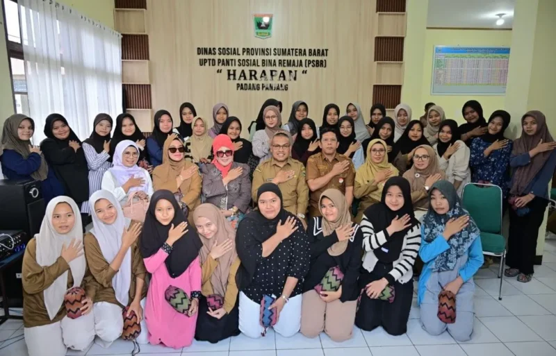 Sekdaprov Sumbar, Arry Yuswandi saat mengunjungi UPTD PSBR Harapan di Padang Panjang, Senin (11/5/2026). (Foto: ADPSB)