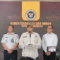 Sekretaris Ditjen Bina Penyelenggaraan Haji dan Umrah Kemenhaj, Rizka Anungnata memberikan keterangan pers di Media Center Haji, Jakarta, Jumat (8/5). (Foto: Kemenhaj)