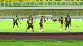Pemain Semen Padang FC saat latihan di Banten International Stadium, Serang. (Foto: IG Semen Padang FC)
