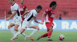 Semen Padang FC harus mengakui keunggulan Persik Kediri dengan skor 0-3 pada lanjutan Liga 1 Indonesia yang digelar di GOR H Agus Salim, Kamis (8/5/2026). (Foto: IG Semen Padang FC)
