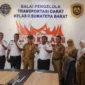 Pemko Padang melalui Dinas PUPR mulai mematangkan langkah strategis untuk memperlebar akses jalan menuju Terminal Anak Air. (Foto: Diskominfo Padang)