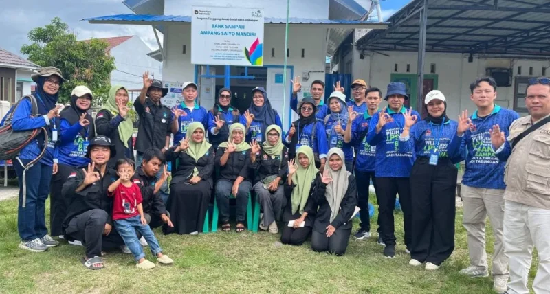 Tim juri Padang Rancak Award 2026 saat melakukan penilaian di Bank Sampah Ampang Saiyo pada Sabtu (2/5/2026). (Foto: Diskominfo Padang)